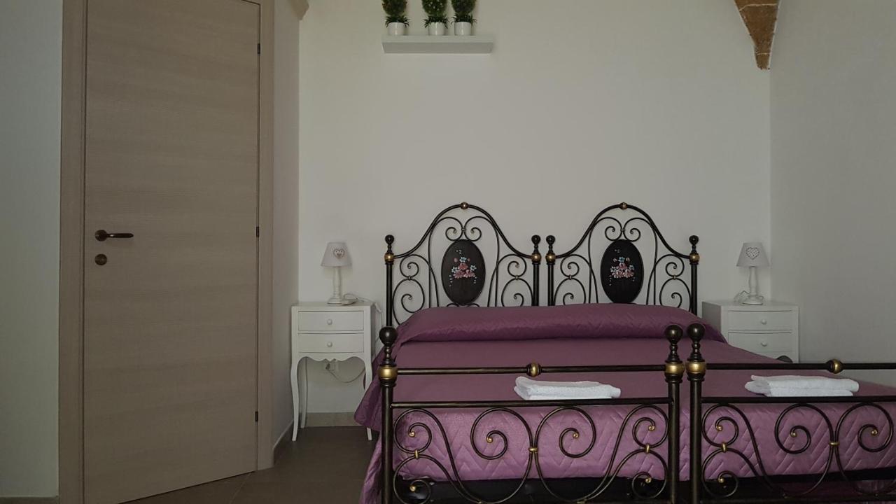 Borgo Sofia Bed And Breakfast Mesagne Exterior photo